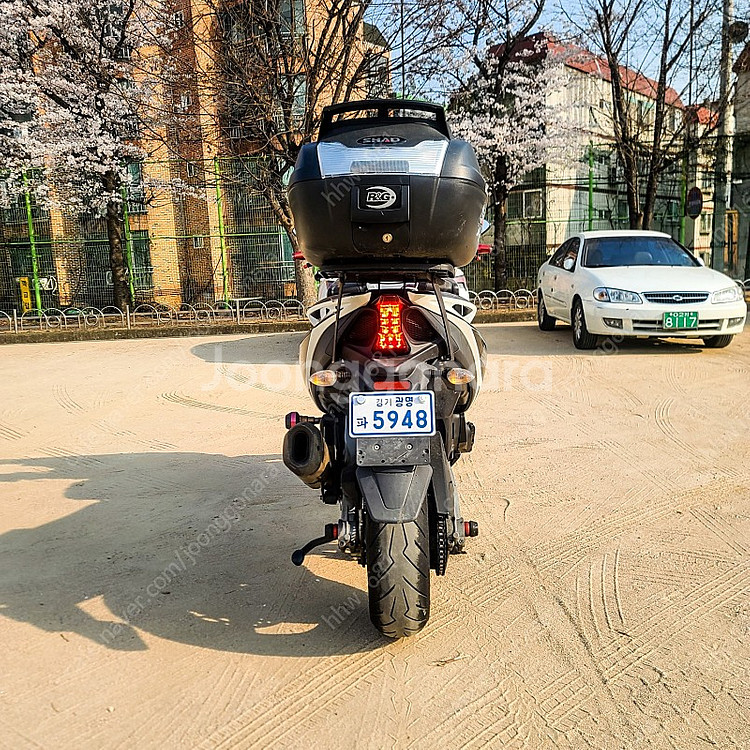 SRV850 아프릴리아 스쿠터계의 끝판왕 오토바이 팝니...--2