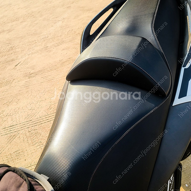 SRV850 아프릴리아 스쿠터계의 끝판왕 오토바이 팝니...--7
