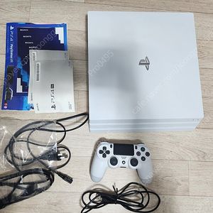 플레이스테이션4 pro(PS4 pro) 7218 1tb 화이트 판매합니다.