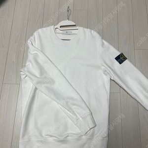 스톤아일랜드 기모 맨투맨 판매 (M,XL)