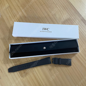 iwc 러버밴드 팝니다