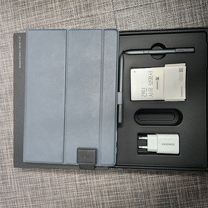 삼성 갤럭시 북 10.6 LTE SM-W627 + 정품키보드케이스 + 펜2개