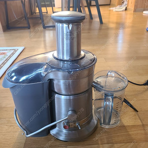 브레빌 (Breville) 쥬서기 800JEXL, 변압