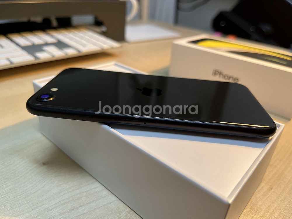 아이폰 SE 블랙 64GB 배터리 95% | 정품어댑터...--3