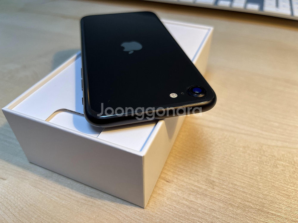 아이폰 SE 블랙 64GB 배터리 95% | 정품어댑터...--5