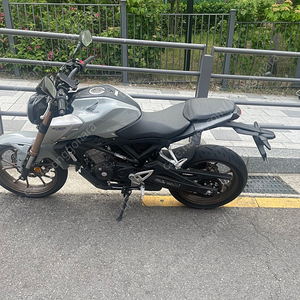 CB125R 22년식 그레이 판매 서울 동대문