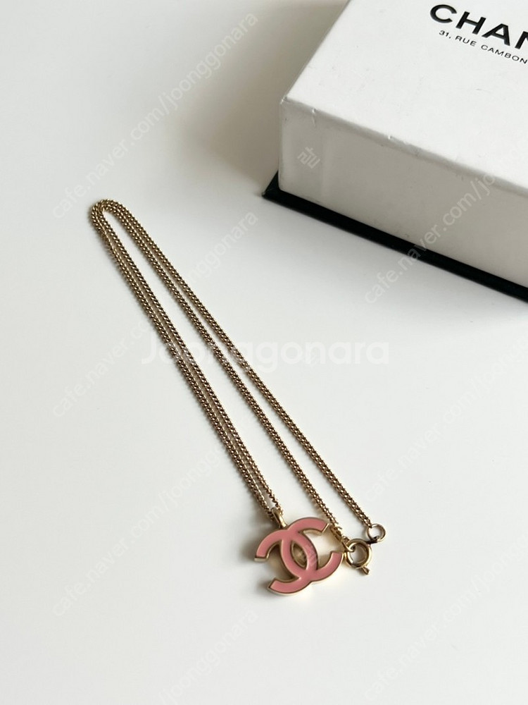 샤넬 핑크 목걸이 (정품) -콜렉티드 빈티지샵 구매--1