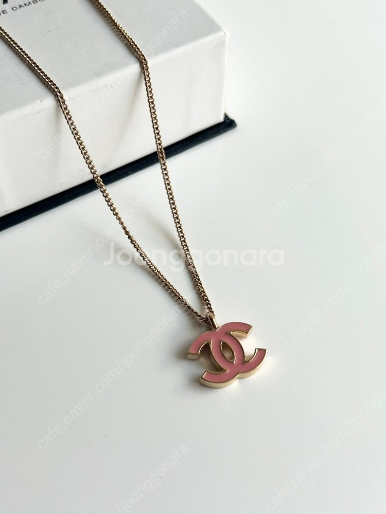 샤넬 핑크 목걸이 (정품) -콜렉티드 빈티지샵 구매--3