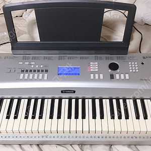 야먀하 키보드 전자피아노 YAMAHA DGX-220 (76건반) 판매합니다.