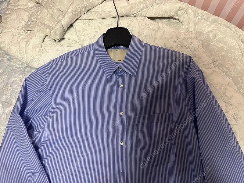 포터리 컴포트 셔츠 블루 스트라이프색상 2사이즈 판매합니다--1