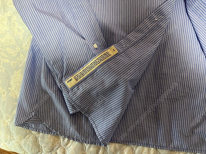 포터리 컴포트 셔츠 블루 스트라이프색상 2사이즈 판매합니다--2
