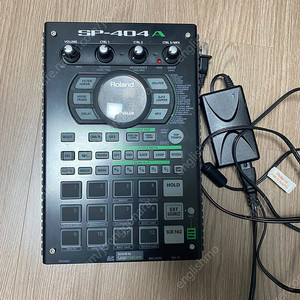 Roland SP 404 A