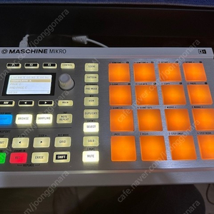 NI Maschine mikro mk2 머신 마이크로 2 팝니다.