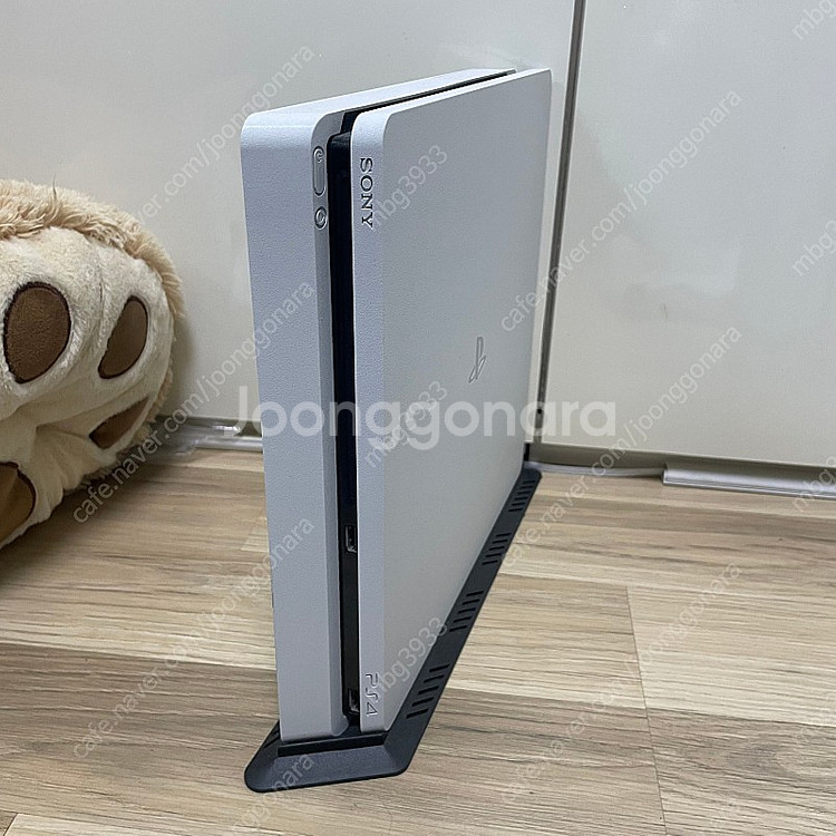 PS4 slim 2117--4
