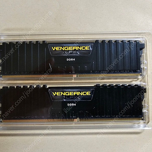 커세어 DDR4 메모리 (8G*2)