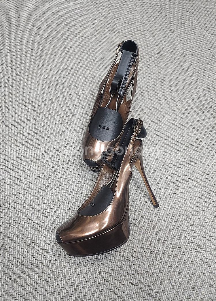 (정품) 세르지오로시 슬링백 / sergio rossi / 메탈릭브라운 / 비브람 보강 / 새거라 보셔도 / 샤넬 ...--8