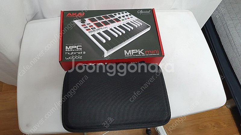 AKAI MPK MINI MK2 신품(휴개용 럭백 포함...--4