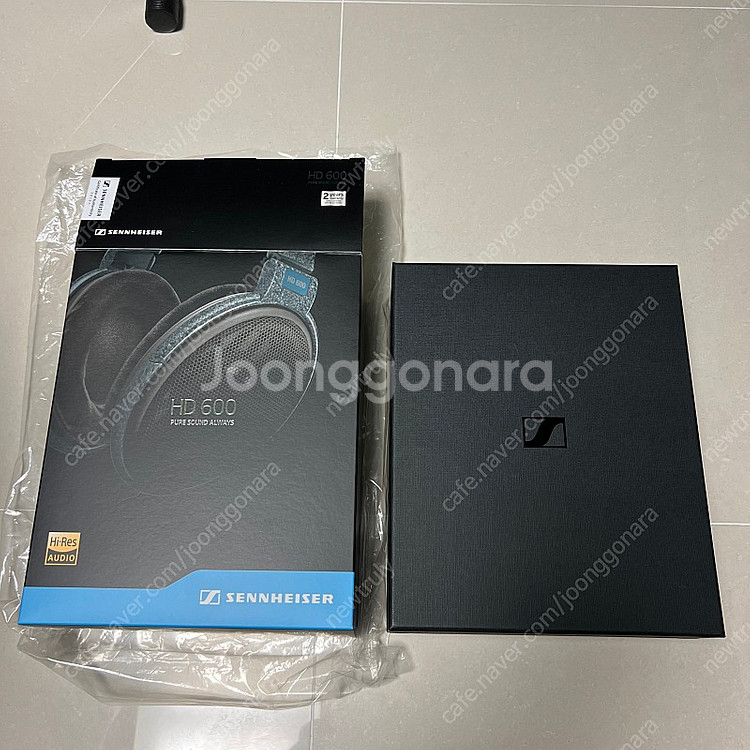 젠하이저 HD600 헤드폰 팝니다.--0