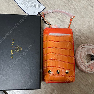 핀에스커 소가죽 폰백 미사용 새것