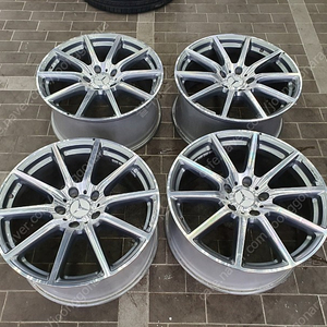 20인치 정품 벤츠 신형 g63amg 실버 순정 휠 임판급 이미지
