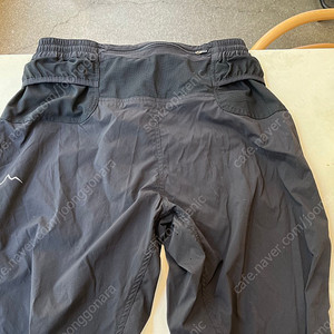 cayl nylon trail pants 블랙 m 사이즈 판매합니다