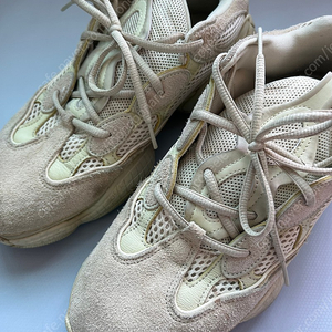 아디다스 이지 yeezy 500 275mm 팝니다