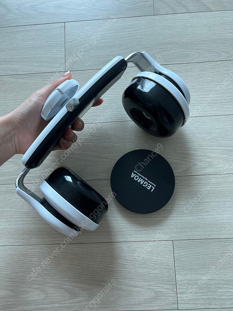 레그모아 뷰티 다리 체형기 화이트 다리교정기 팝니다.--1