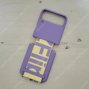 갤럭시 Z플립3 삼성 정품 스트랩 케이스 판매합니다.