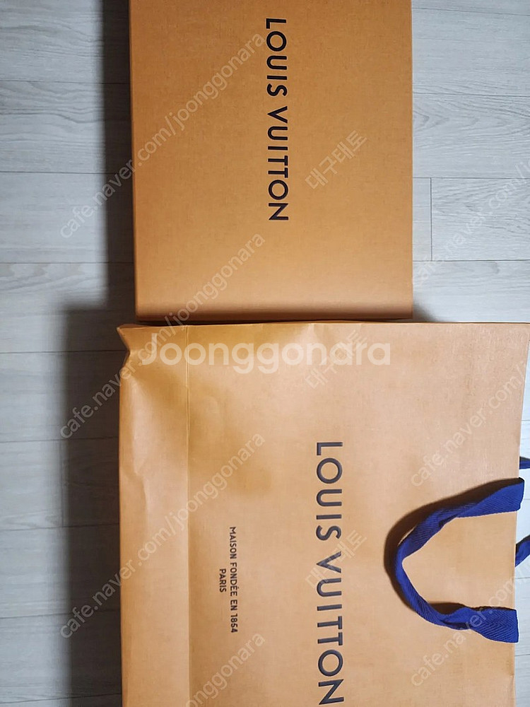 루이비통 m62903 클러치백 팝니다!--2