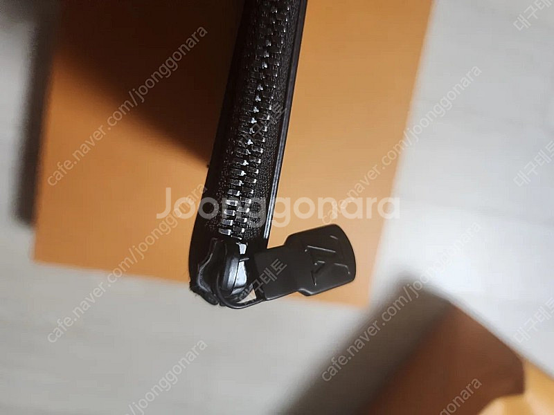 루이비통 m62903 클러치백 팝니다!--3