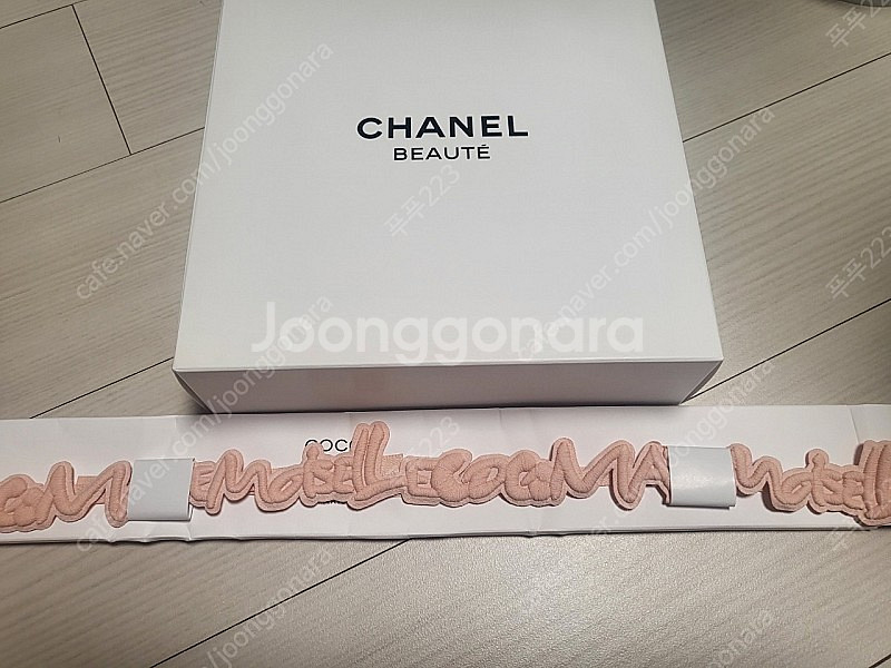 샤넬 핑크파우치 샤넬 뷰티머리띠--1