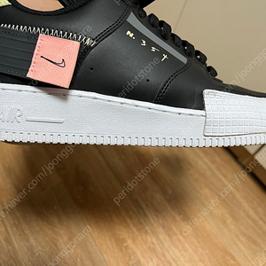 나이키 에어포스1 로우 타입 블랙 핑크틴트 사이즈 275 Nike Air Force 1 Type Black 팔아요