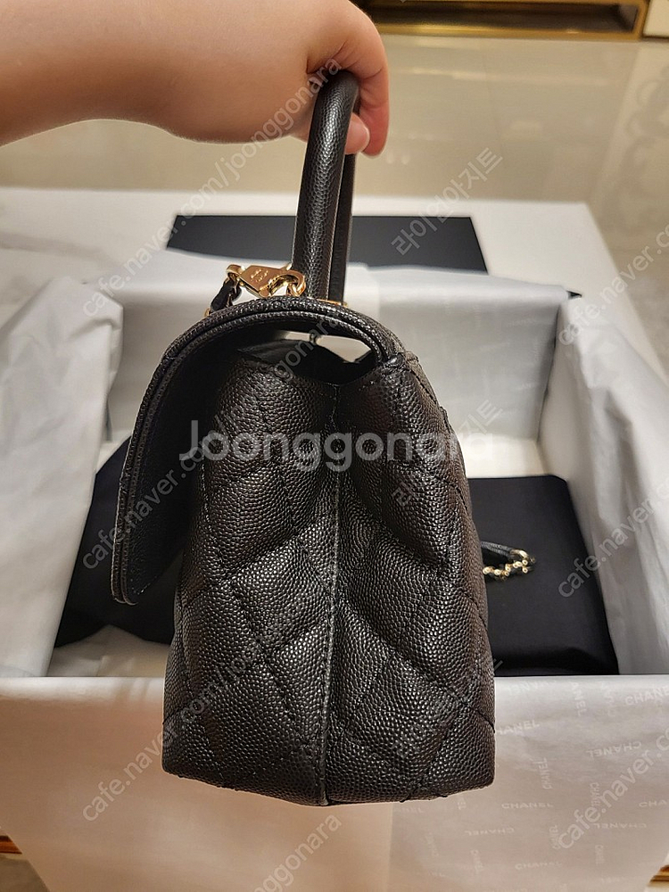 샤넬 코코핸들 스몰(구 스몰.현 미듐) 블랙(블랙기본핸들) 내장칩--3