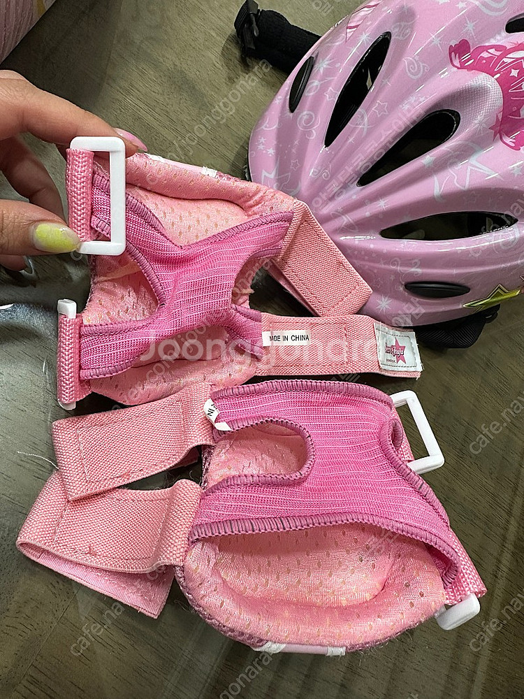 시크릿쥬쥬 헬멧 무릎 보호대 2만 착불--3