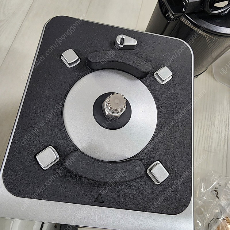 휴롬 m100 2in1 착즙기&블렌더 판매합니다--5