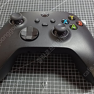 xbox 4세대 패드 (카본 블랙) 흥정 가능