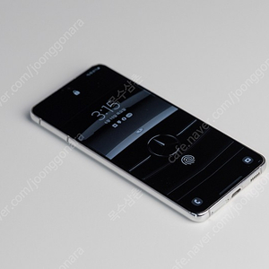 갤럭시 S21 256G 화이트 민트급 팝니다.