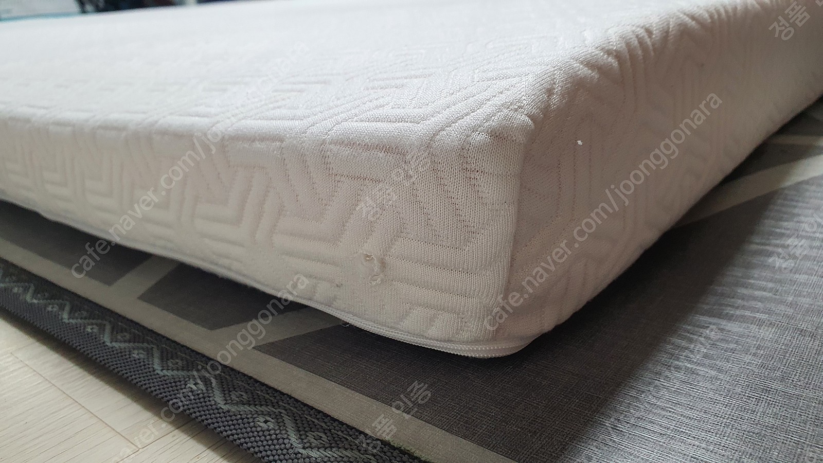 UTTU 매트리스 토퍼(UTTU 3Inch Red R... 침실가구 중고나라