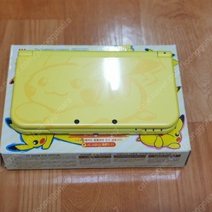 닌텐도 new 3ds xl 피카츄 에디션 삽니다.