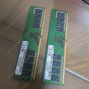 RAM 삼성 DDR4 8G / crucial DDR5 16G 메모리