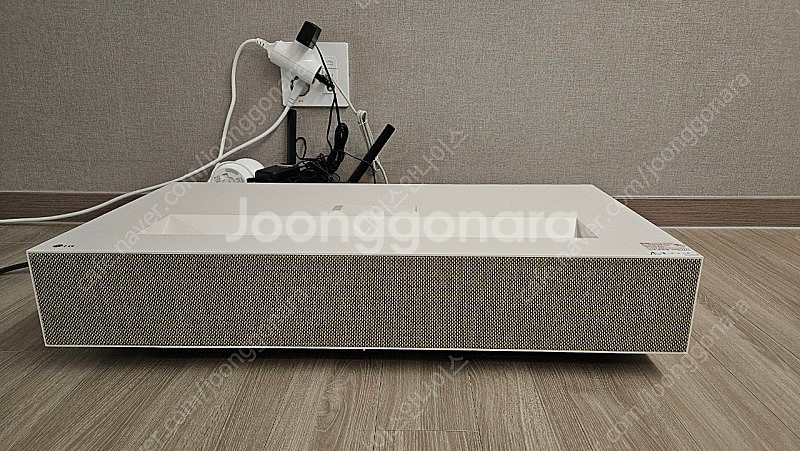 엘지 시네빔 HU915QE 판매합니다.--0