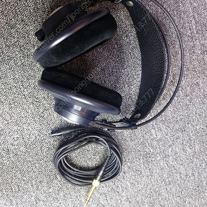 AKG K702 레퍼런스 헤드폰