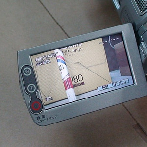 소니 6mm HDR-HC3 6mm캠코더 / ﻿ HDR-HC3 본체+ 소니 정품 NP-QM71D 밧데리 1개 고장품