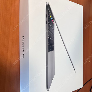 애플 맥북프로 Macbook Pro 터치바 2019 13인치 i5 8g 256