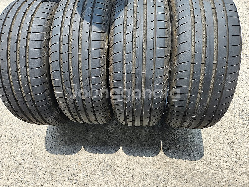 미니 컨트리맨 225 45 19 굿이어F1 임판급 중고타이어 판매합니다!--0