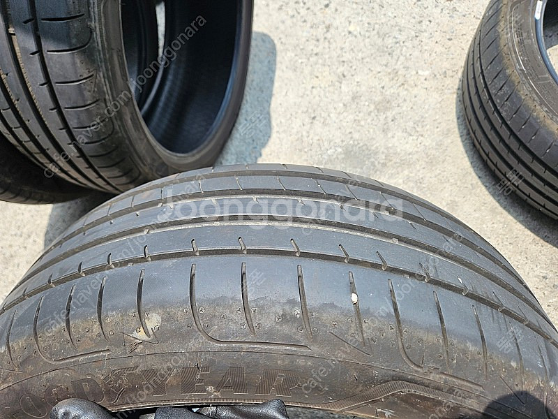 미니 컨트리맨 225 45 19 굿이어F1 임판급 중고타이어 판매합니다!--3