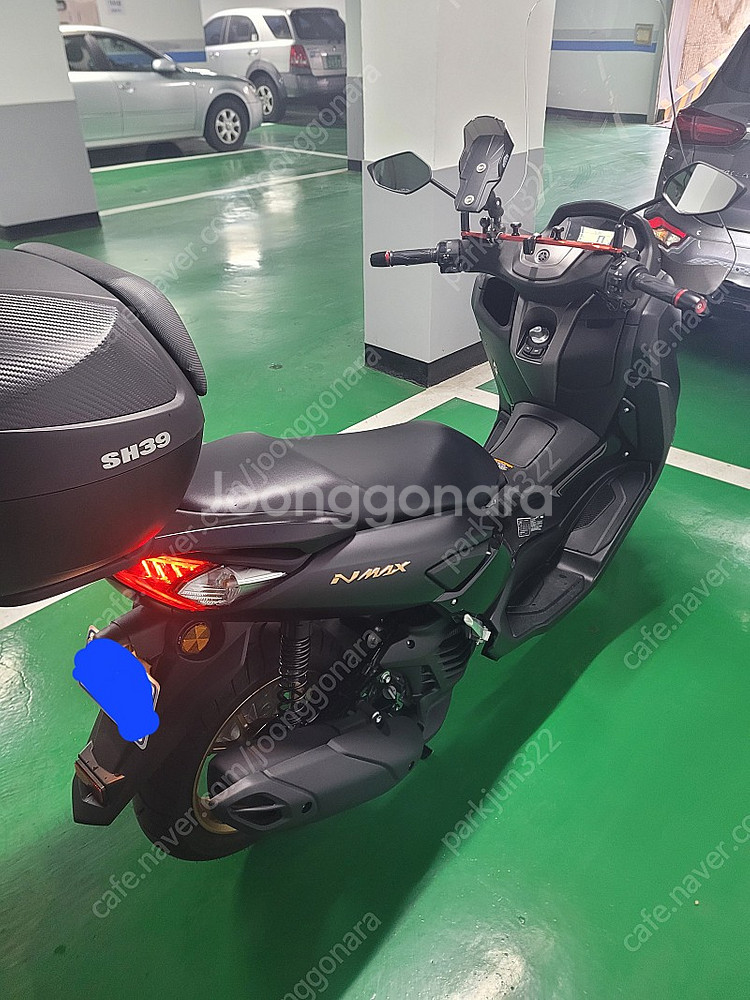 송파 23년식 NMAX125 신차급 판매 합니다--3