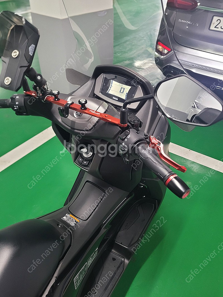 송파 23년식 NMAX125 신차급 판매 합니다--4