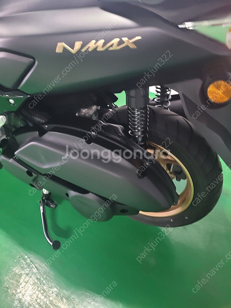 송파 23년식 NMAX125 신차급 판매 합니다--7