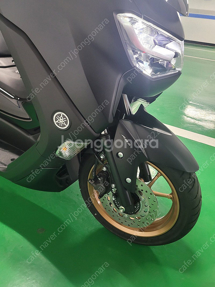 송파 23년식 NMAX125 신차급 판매 합니다--9